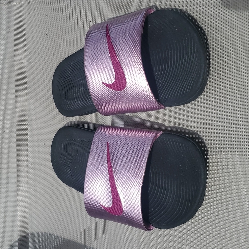 Nike Athletic Slides MAKE OFFER